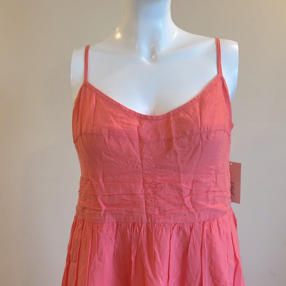 Universal Thread Women’s Elegant Pink Sleeveless Dress. - Picture 2 of 13
